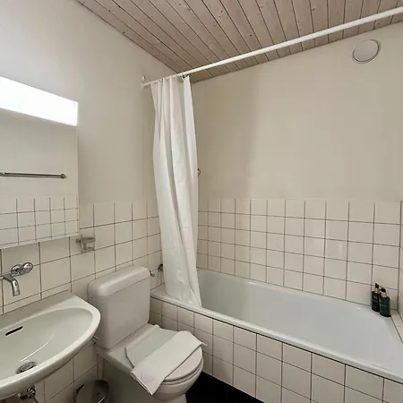Apartment Simple & Comfy On Gartenstrasse *