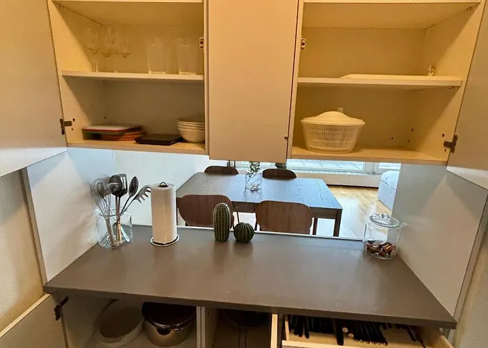 Simple & Comfy On Gartenstrasse Берн